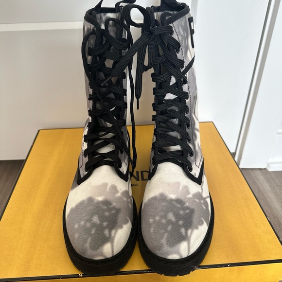 Fendi Canvas Combat Boots Size 37 - Picture 4 of 6
